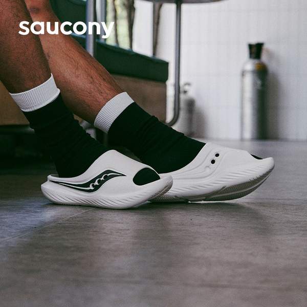 Saucony 索康尼 Cradle摇篮 中性运动拖鞋新低139元包邮（31日付尾款送定金）