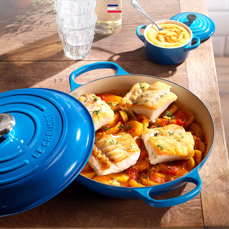 法国进口，Le Creuset 酷彩 双耳白珐琅铸铁S级海鲜微压锅30cm新低1215.05元包邮（亚马逊2788元不含税）