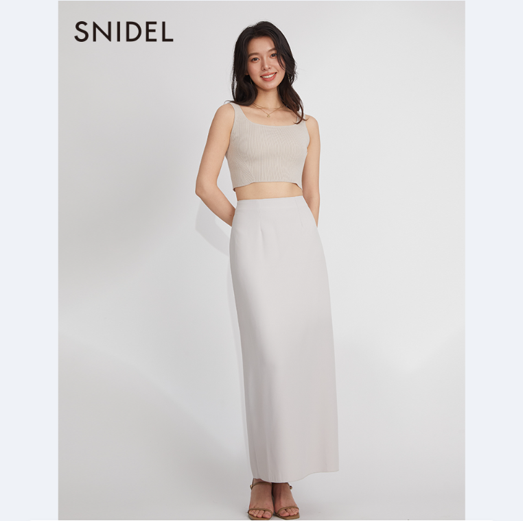 SNIDEL 2023新品优雅短款吊带背心直筒半身裙两件套 SWNO231117新低381.63元（天猫旗舰店625元）