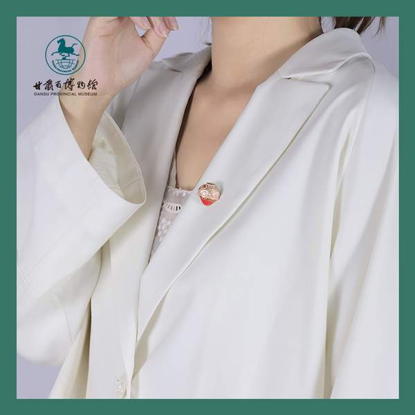 甘肅省博物館 原創(chuàng)文創(chuàng)產(chǎn)品銅鍍18k金彩陶徽章胸花別針44元包郵（另有多款文創(chuàng)）