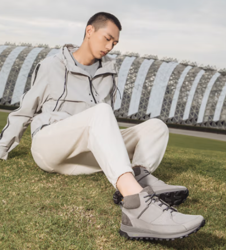 <span>白菜！</span>Clarks 其樂 城市戶外系列 男士戶外休閑工裝靴新低293.3元包郵（多重優(yōu)惠）