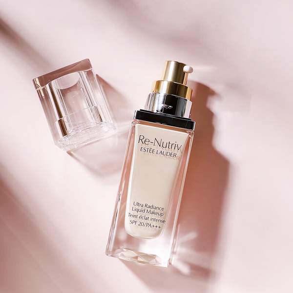 Estée Lauder 雅詩蘭黛 白金級奢寵臻采粉底液 SPF20/PA+++ 30mL374.25元包郵包稅（雙重優(yōu)惠）