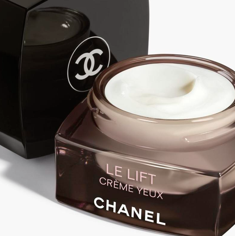 Chanel 香奈儿 智慧紧肤提拉眼霜 15ml €71.99凑单免费直邮到手569元（官网880元）