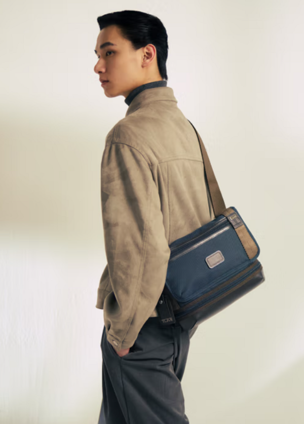 TUMI 途明 DFO FREMONT系列 Glenview 彈道尼龍 男士斜挎包 02223371NVYO新低1200元包郵
