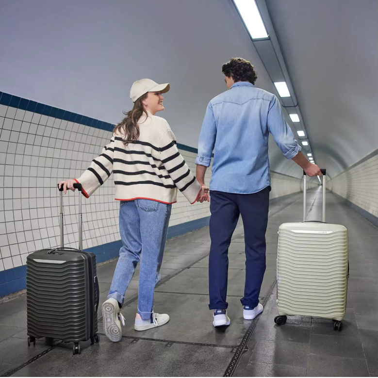 Samsonite 新秀麗 UPSCAPE系列 20英寸可擴展可登機行李箱拉桿箱 KJ1新低774.1元包郵