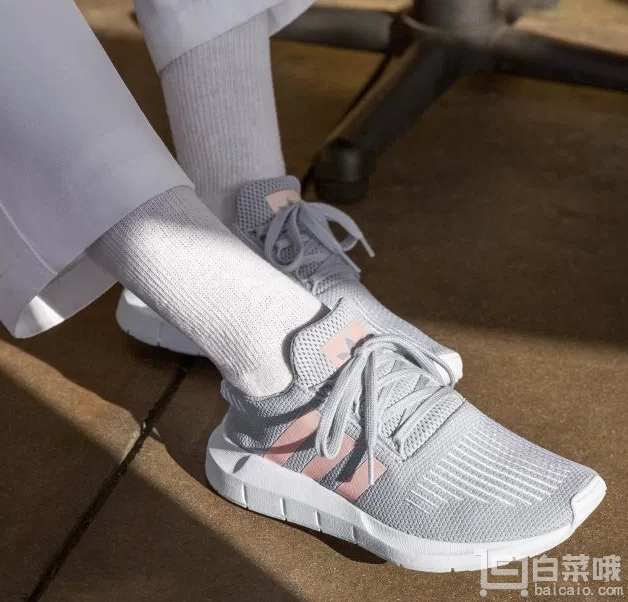 双十二预告，adidas 阿迪达斯 Originals Swift Run 中性款休闲运动鞋 多色新低￥280包邮（双重优惠）凑单两双叠加￥600-100优惠券更低