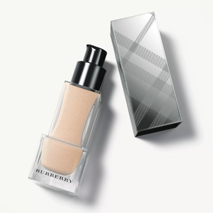 国内￥470，Burberry 巴宝莉 丝柔珠光亮彩隔离妆前乳 30ml #01 新低£20.4（需用码）凑单免费直邮到手181元