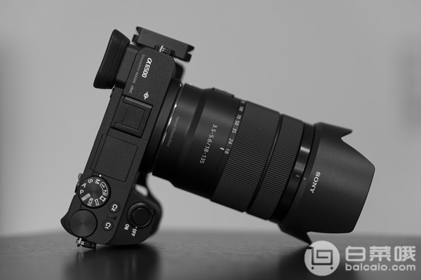 Sony 索尼 E 18-135mm F3.5-5.6 OSS 微单相机镜头(SEL18135)秒杀价￥3499包邮