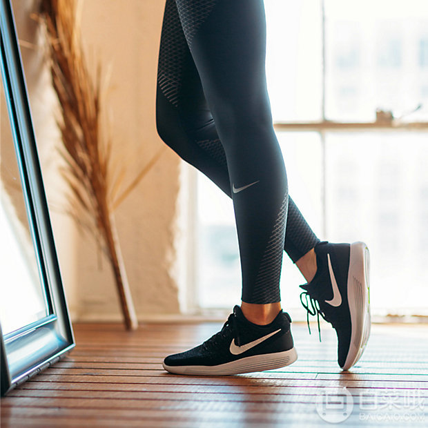 Nike 耐克 LunarEpic Low Flyknit 2 女子跑步鞋折后低至434.25包邮（4件7.5折）