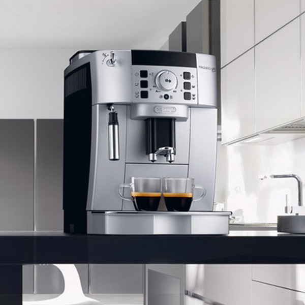 De'Longhi 德龙 Magnifica S系列 ECAM22.110.B 全自动意式咖啡机2063.36元（天猫旗舰店88狂欢价3390元）