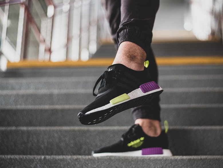 雙十一預(yù)告，adidas 阿迪達(dá)斯 NMD_R1 男款休閑運(yùn)動(dòng)鞋 D96627 多款多碼313.2元包郵（0點(diǎn)前30分鐘）