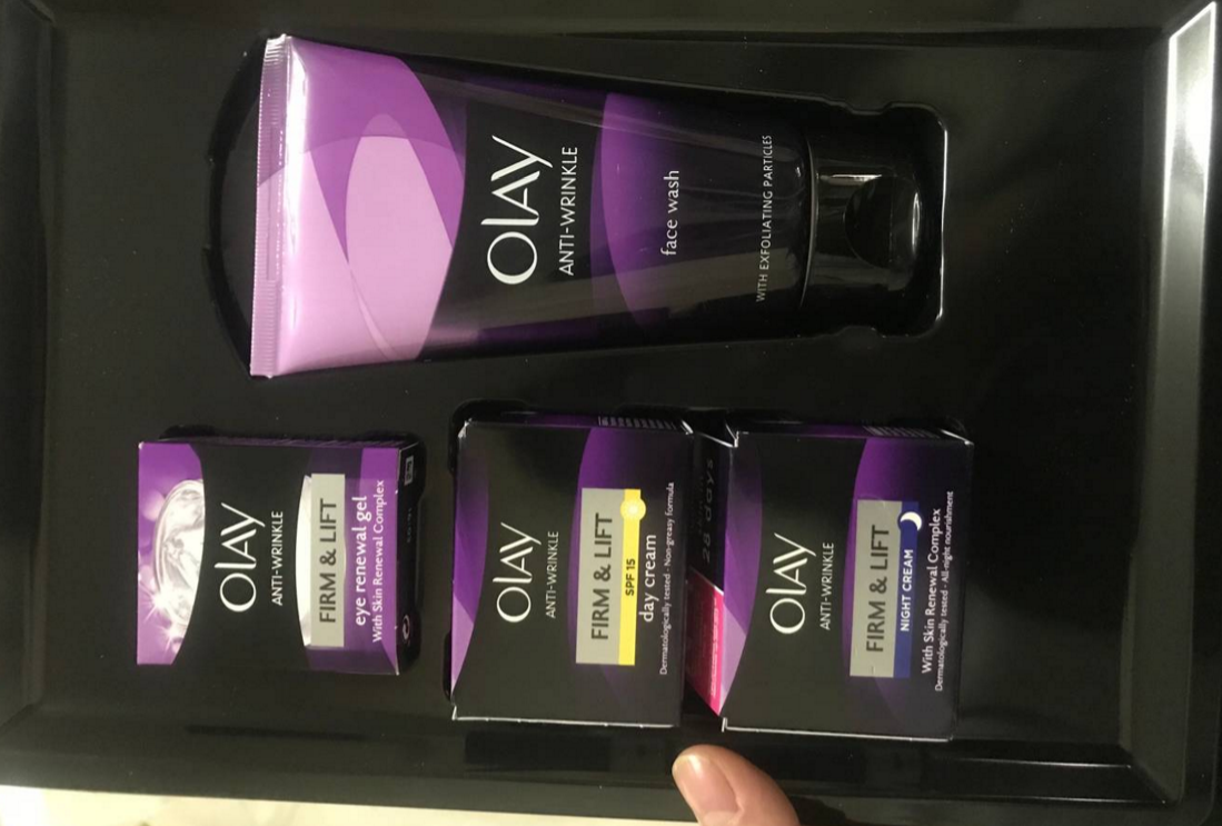 Olay 玉兰油 firm＆Lift 抗皱礼品套装 Prime会员凑单免费直邮含税到手新低176.95元