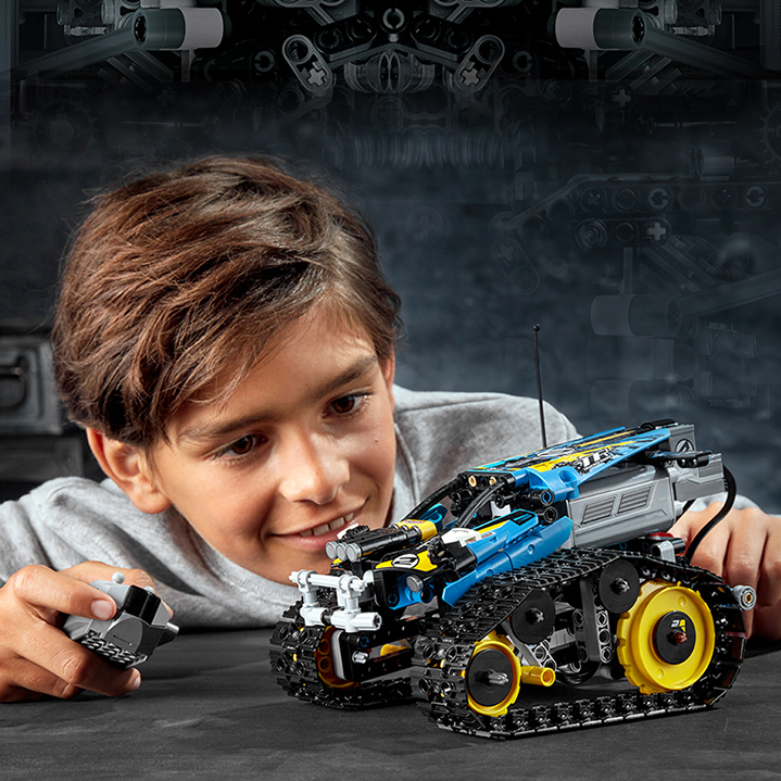 0点开始，LEGO 乐高 机械组系列 42095 遥控特技赛车新低447.3元包邮（下单7折）