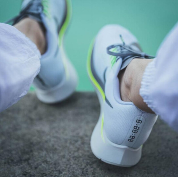 限40/41码，Nike 耐克 Zoom Fly 男子马拉松缓震跑鞋579元包邮