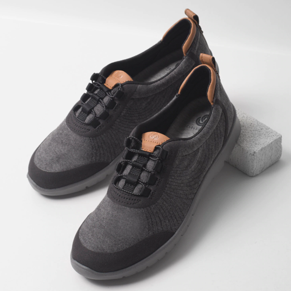 18年新款，Clarks 其樂 Cloudsteppers云步系列 Step AllenaBay 女士帆布休閑鞋*3雙 ￥386包郵115.2元/雙（雙重優(yōu)惠）
