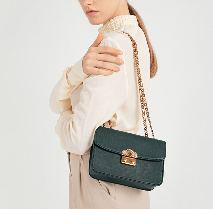 雙11預告前2小時，CHARLES & KEITH 箱包旗艦店專區(qū)1件9折 2件85折 領券滿減更優(yōu)惠