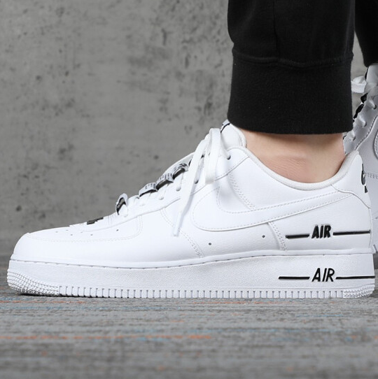 2020夏季新款，Nike 耐克 Air Force 1 '07 LV8 3  男子运动鞋 CJ1379559元包邮包税