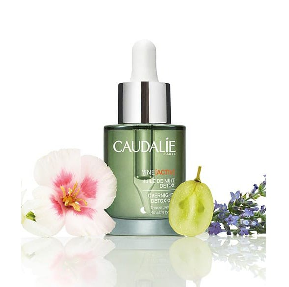 CAUDALIE 欧缇丽 葡萄籽赋颜夜间焕肤精油 30ml €25.6凑单直邮199.85元包税