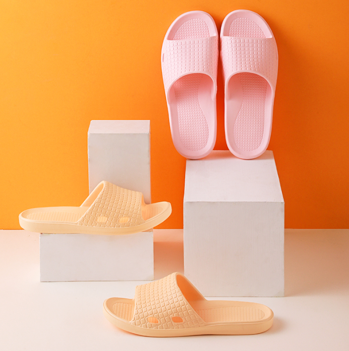 良橙 夏季男女款防滑软底浴室拖鞋 多色10.9元包邮（需领券）