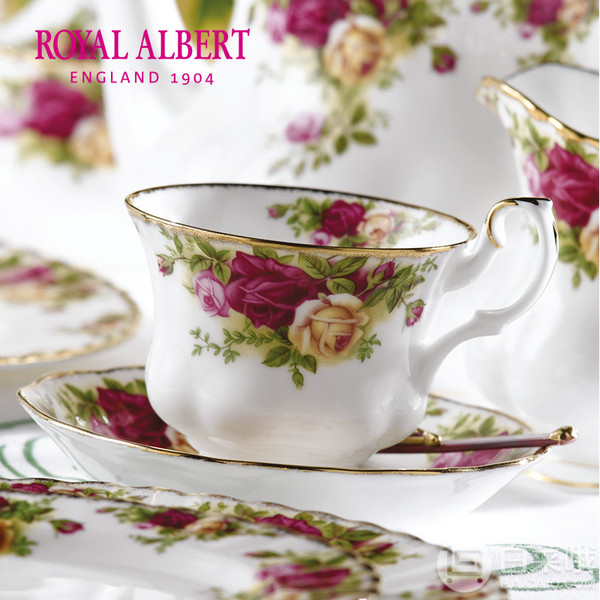 戴安娜王妃最爱系列，Royal Albert 皇家阿尔伯特 老镇玫瑰系列 骨瓷 咖啡杯茶杯碟套装195.3元