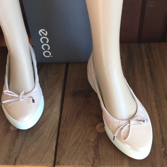 ECCO 爱步 Gillian吉莉系列 女式一脚蹬芭蕾舞乐福鞋 285653374.32元