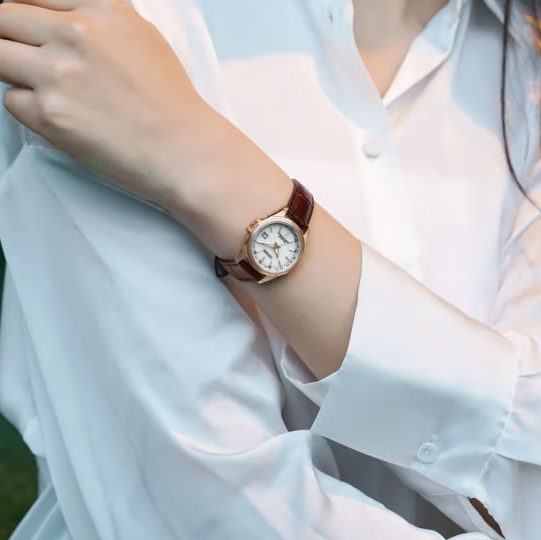 Citizen 西铁城 x 馨悦之旅系列 EC1183-16A 女士光动能电波腕表1444.61元（京东自营折后3572元）