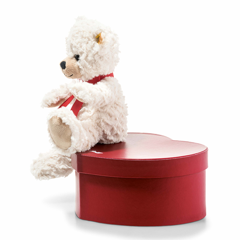 Steiff 109904 奶油白色泰迪熊爱心礼盒 22cm188.2元（天猫旗舰店折后590元）