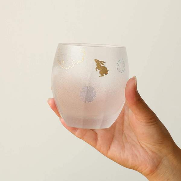 销量第一！Aderia 雪兔镶金 古典酒器玻璃对杯 345ml*2个124.51元（天猫折后290元）