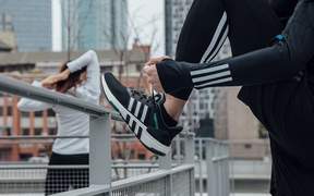 Adidas阿迪達(dá)斯EQT+跑鞋限量開售 搭載Boost科技