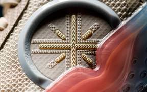 配置三大升級 李寧全城12實(shí)戰(zhàn)球鞋開箱評測