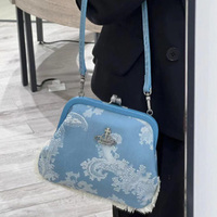   		Vivienne Westwood 西太后宫廷系列蓝色饺子包 
7折 $350（约2505元） 		
