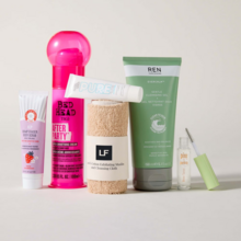   		lookfantastic 5月美妆礼盒 (价值超£65) 
£15（约144.61元） 		