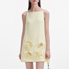   		Self-Portrait Floral-Appliqué 连衣裙 
6.5折 £227.5（约2210.46元） 		