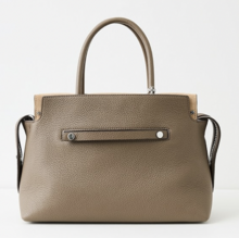   		Tory Burch Mercer Pebbled 包包 
4.9折 $440.02（约3164元） 		
