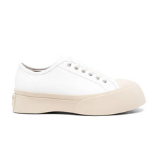   		Marni Pablo 白色板鞋 4.4折 ￥2736 		