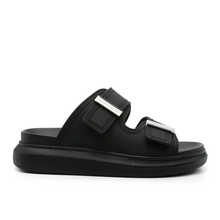   		Jisoo 同款 Alexander McQueen logo雕刻涼鞋 
7.2折 ￥2356 		