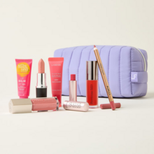   		上線！LookFantastic 限量唇部美容盒（價值超￡115） 
￡40（約386.16元） 		
