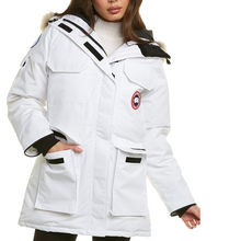   		Canada Goose Expedition 毛领派克羽绒服 
7.9折 $1549.99（约11137.45元） 		
