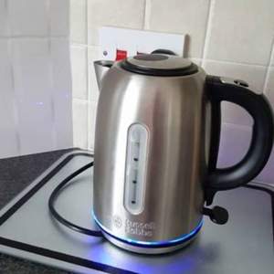 Russell Hobbs 領(lǐng)豪 20460 Buckingham系列 電熱水壺1.7L Prime會(huì)員免費(fèi)直郵含稅