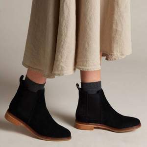 天猫￥1619，18年冬季新款，Clarks 其乐 Clarkdale Arlo女士英伦切尔西靴短靴 