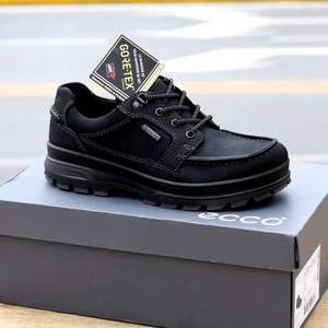 限UK7.5码，ECCO 爱步 Rugged Track工装踪迹 男士Gore-Tex®防水徒步鞋  