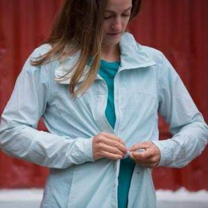 國內(nèi)￥3200，ARCTERYX 始祖鳥 A2B Windbreaker 輕量防風(fēng)皮膚衣 新低$126.81（需用碼）