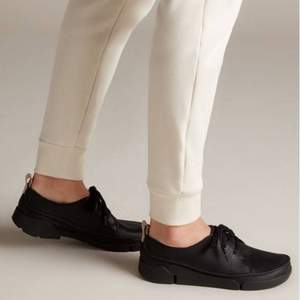 Clarks 其乐 Tri Clara 女士系带休闲鞋 26135253