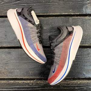 19夏款，Nike 耐克 Zoom Fly SP SHM  中性跑步鞋