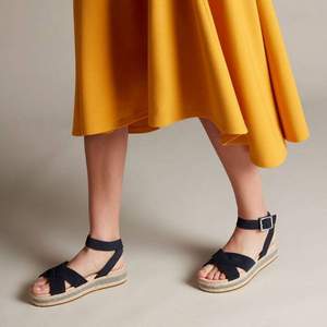 Clarks 其乐 Botanic Poppy 女士厚底凉鞋