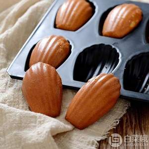 日本三大烘焙品牌之一，Cakeland 日本制 5084 瑪?shù)铝肇悮ば涂颈P(pán)(硅膠不沾)15連