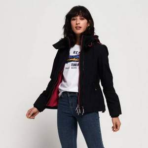 多码，Superdry 极度干燥 TECH 女士连帽防水夹克