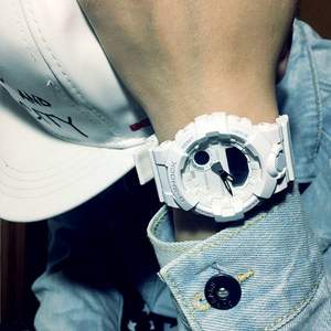 Casio 卡西歐 男士防水運(yùn)動(dòng)藍(lán)牙石英手表 GBA-800-7AER