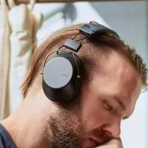 <span>再降￥155，手快有！</span>Plantronics 繽特力 BackBeat FIT 6100 無線藍(lán)牙頭戴式耳機(jī)