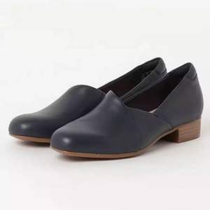 多碼同價(jià)，Clarks 其樂 Juliet Palm 女士真皮一腳蹬樂福鞋